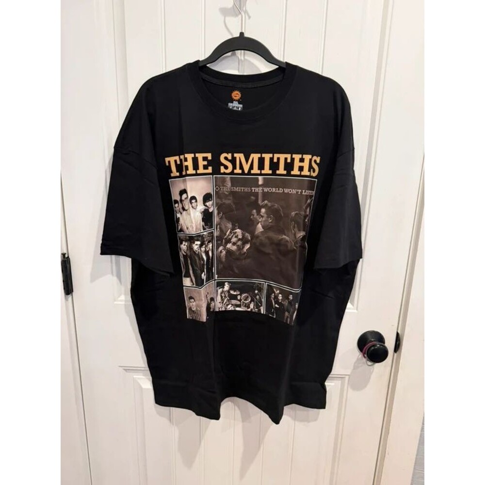 The Smith’s T-shirt men’s 2XL the world won’t listen black graphic band Tee